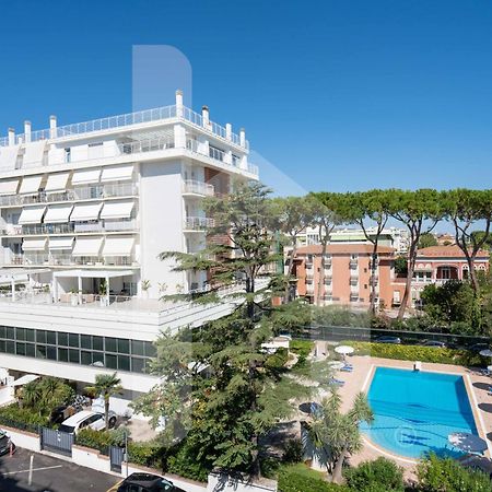 Homiday - Residence Prestige Pineto Bagian luar foto
