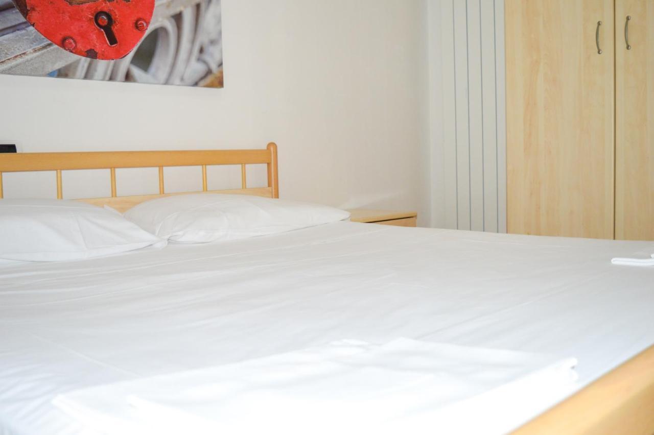 Homiday - Residence Prestige Pineto Bagian luar foto