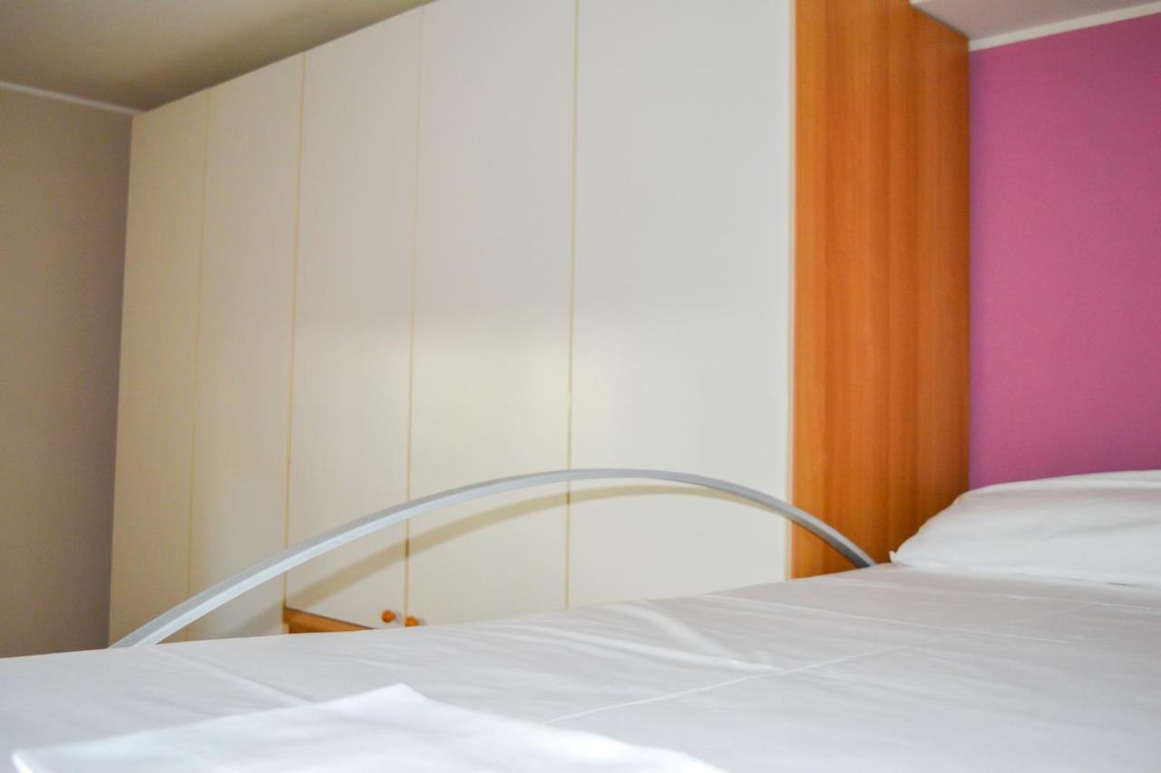 Homiday - Residence Prestige Pineto Bagian luar foto