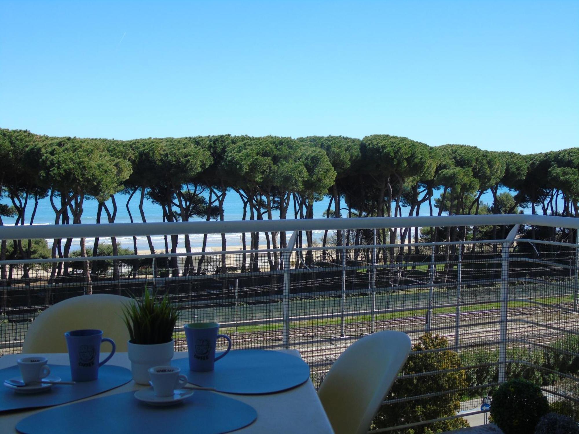 Homiday - Residence Prestige Pineto Bagian luar foto