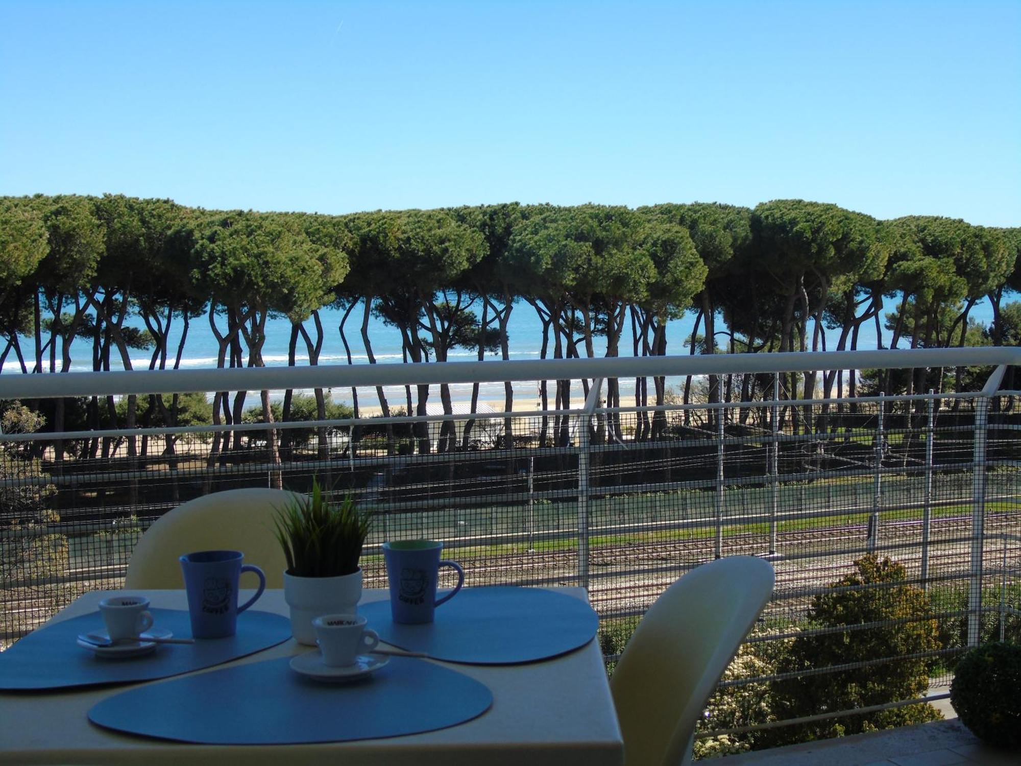Homiday - Residence Prestige Pineto Bagian luar foto