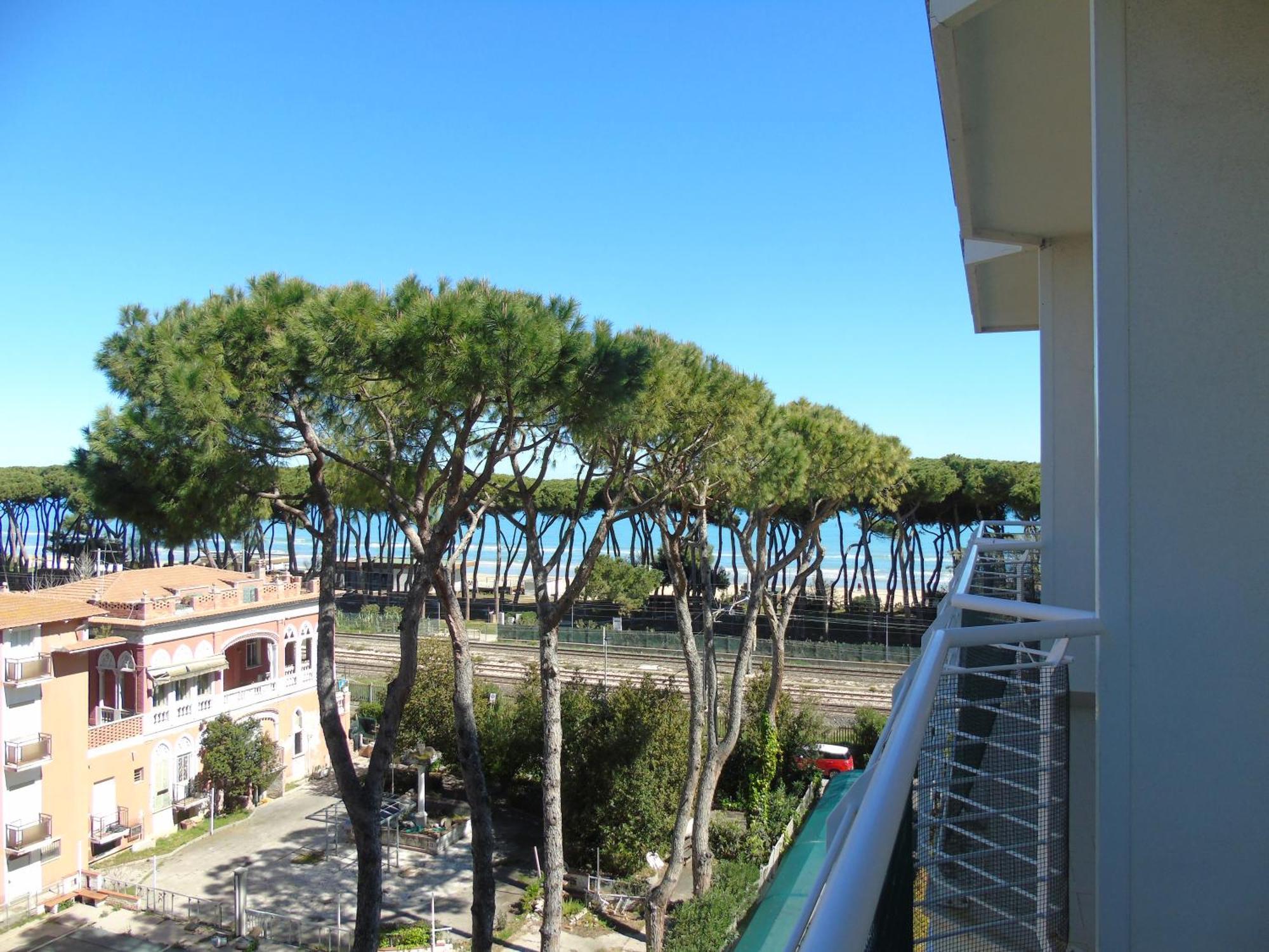 Homiday - Residence Prestige Pineto Bagian luar foto