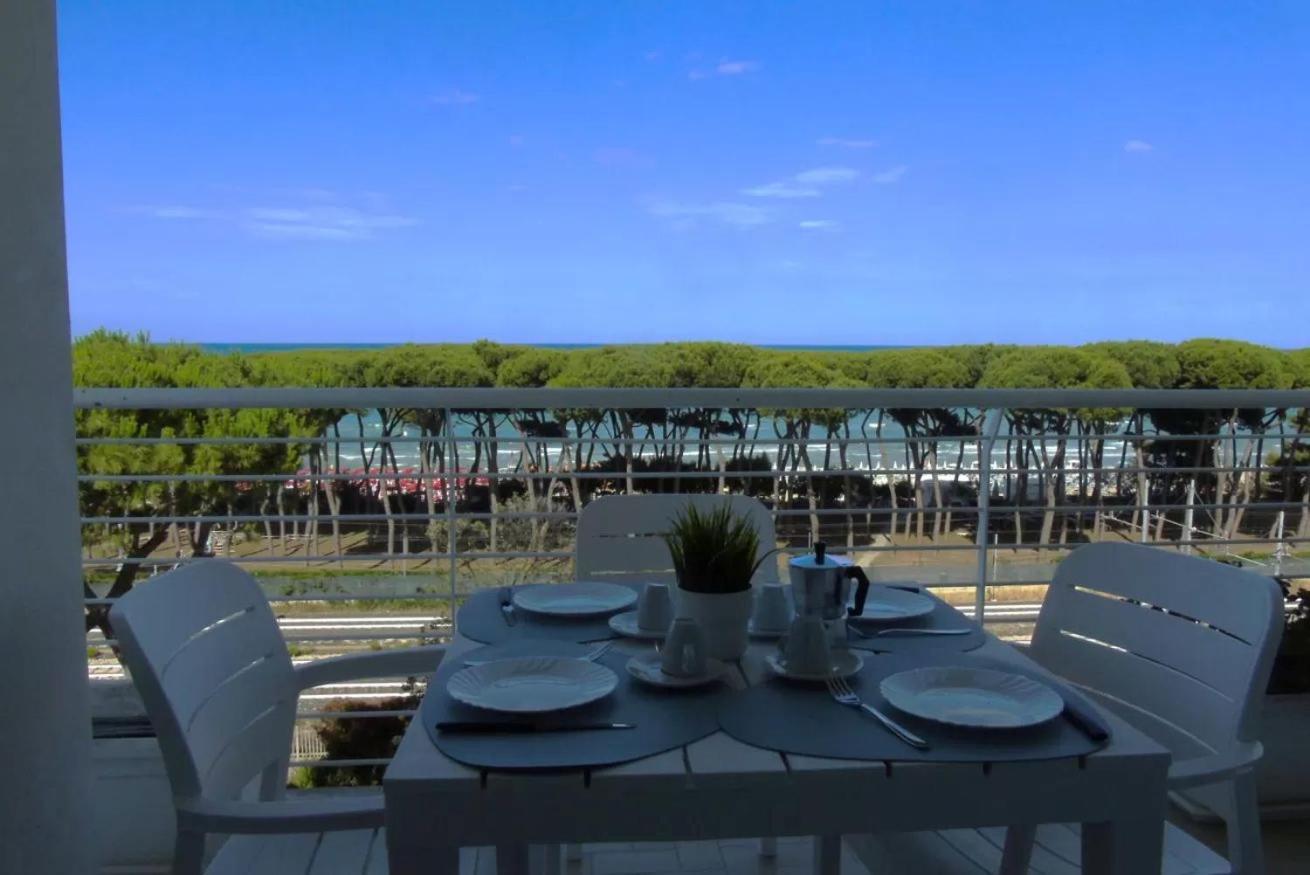 Homiday - Residence Prestige Pineto Bagian luar foto