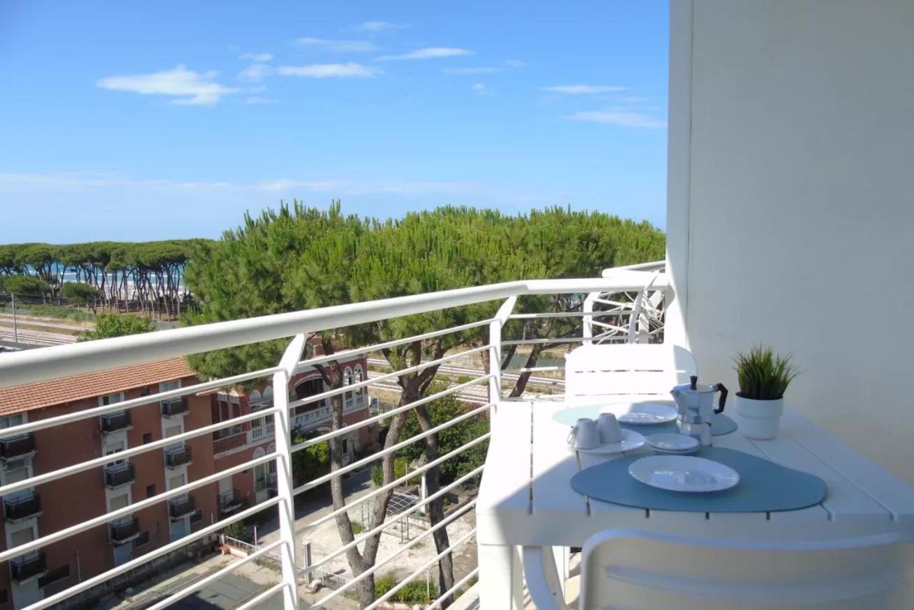 Homiday - Residence Prestige Pineto Bagian luar foto