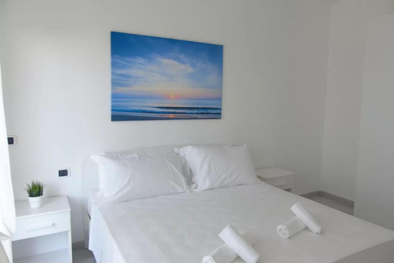 Homiday - Residence Prestige Pineto Bagian luar foto