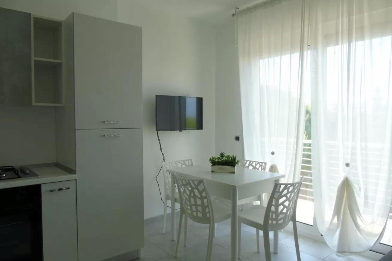 Homiday - Residence Prestige Pineto Bagian luar foto